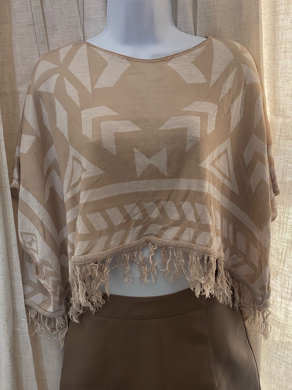 90’s Vintage Beige Geometric Fringe Women's Fashion Poncho